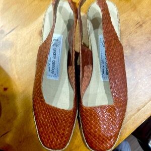 Leather upper 
Woman’s shoes